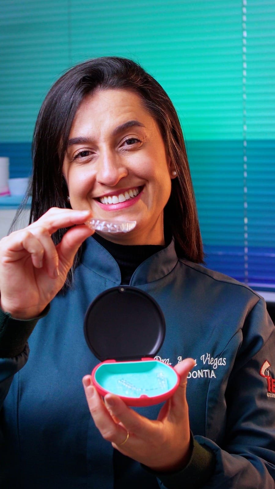 Dra. Anna Viegas — Ortodontista